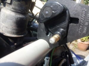 2CV rubber coil mount showing bolt access