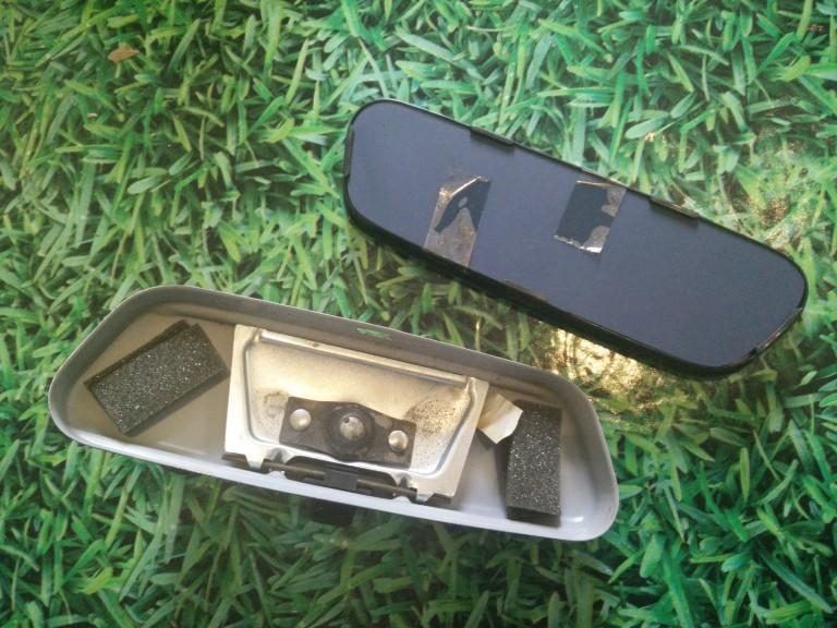 Cleaning the rear view mirror – Colonel Sponsz's Shared Items